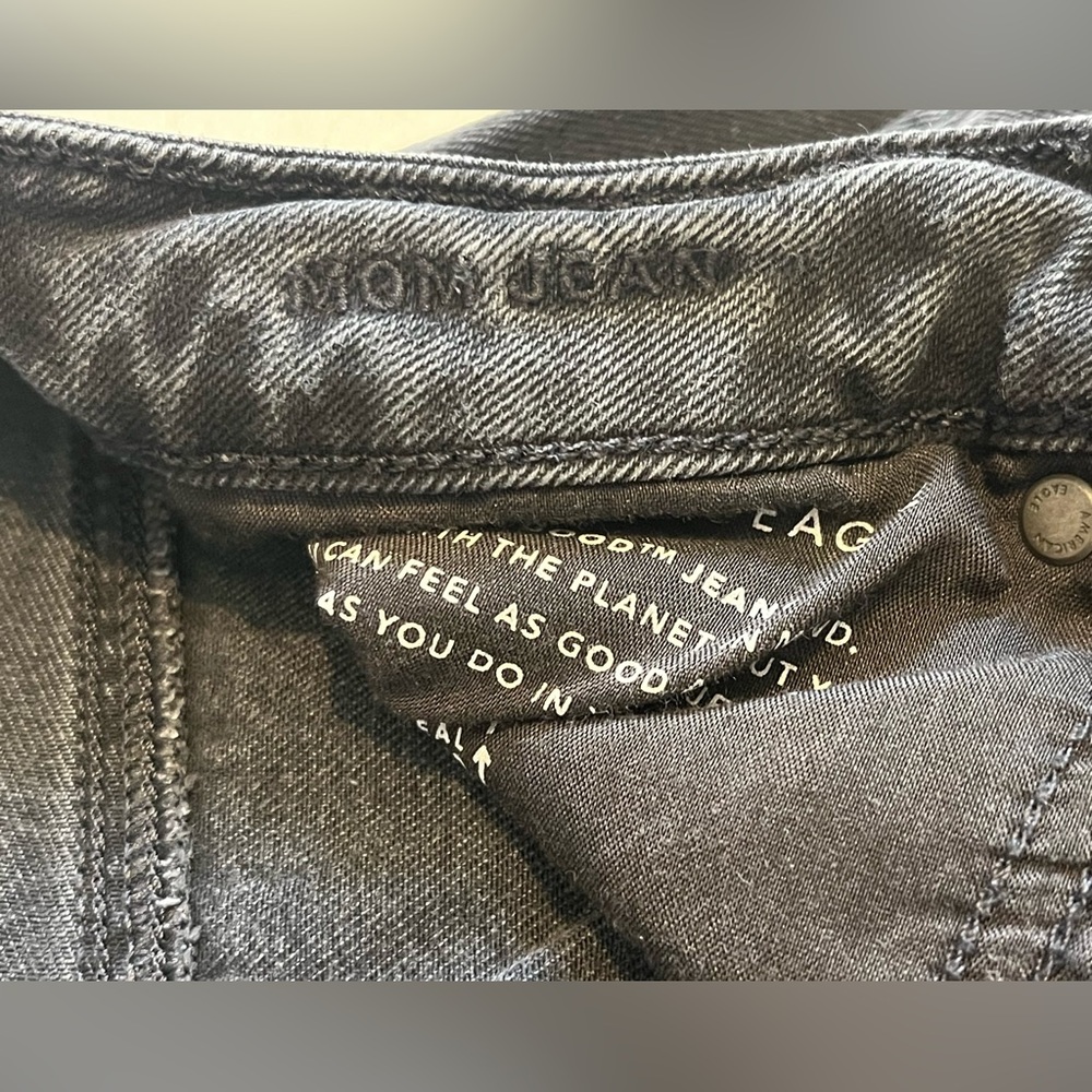 American Eagle Mom Jeans Relaxed Distressed Women’s Black Jeans Size 6 - Picture 9 of 16